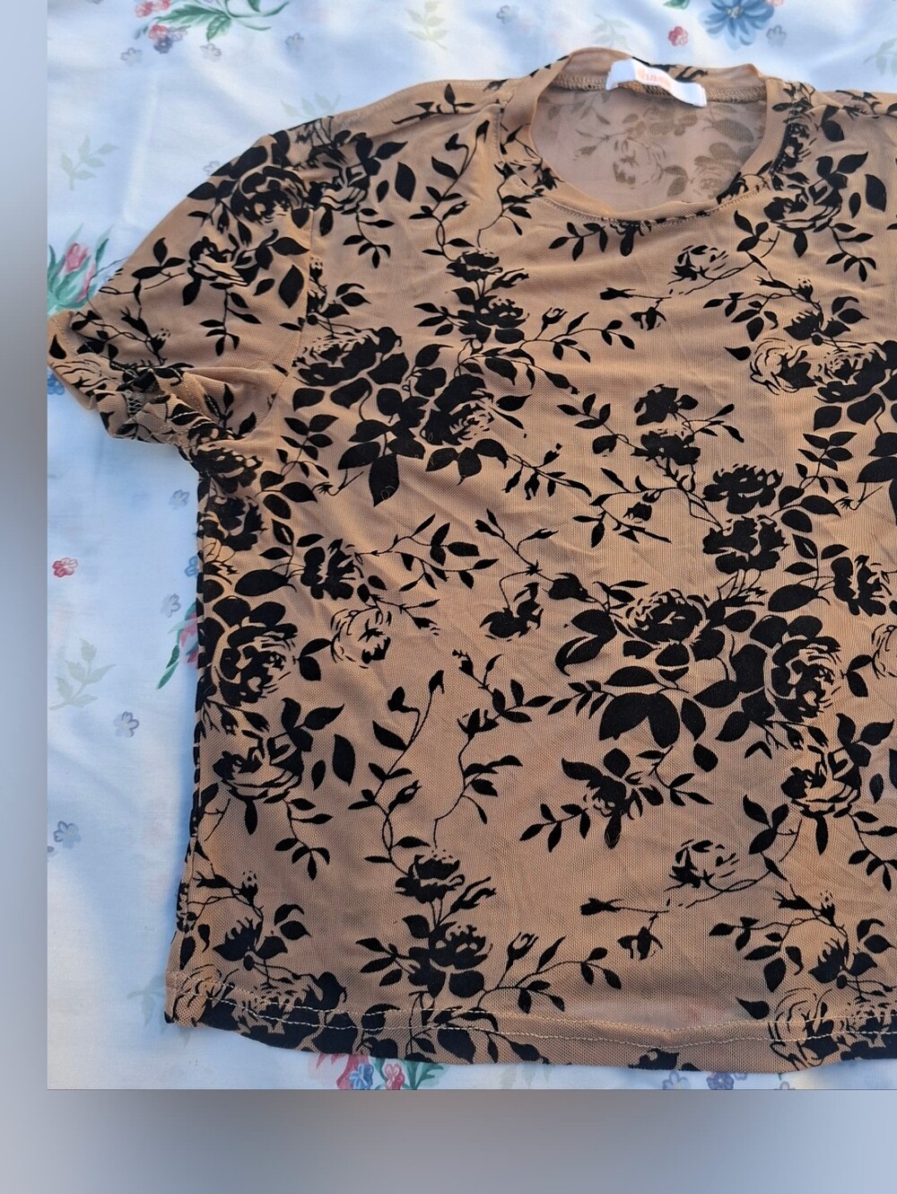 Shasa Short Sleeve Floral Tee - Tan and Black